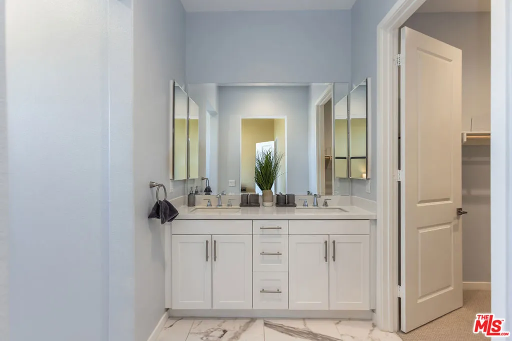 25105 Citron Lane, Canyon Country, California 91387 home-pic-20